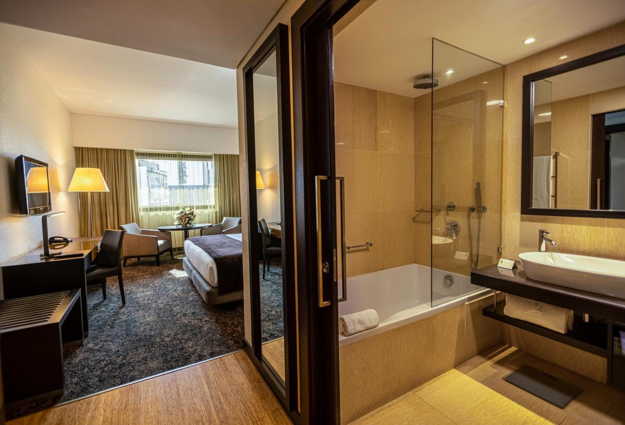Epic Sana Luanda Hotel Værelse billede